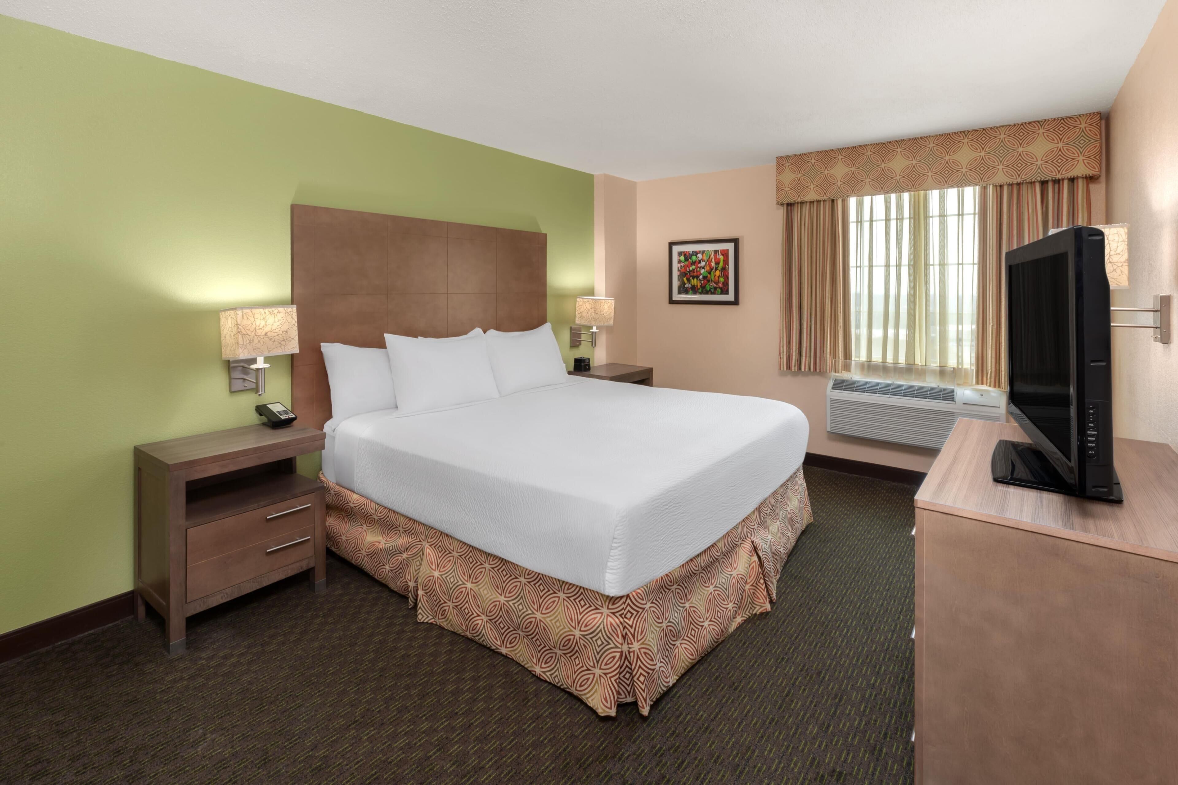 Photo - La Quinta Inn & Suites by Wyndham San Antonio Medical Ctr NW