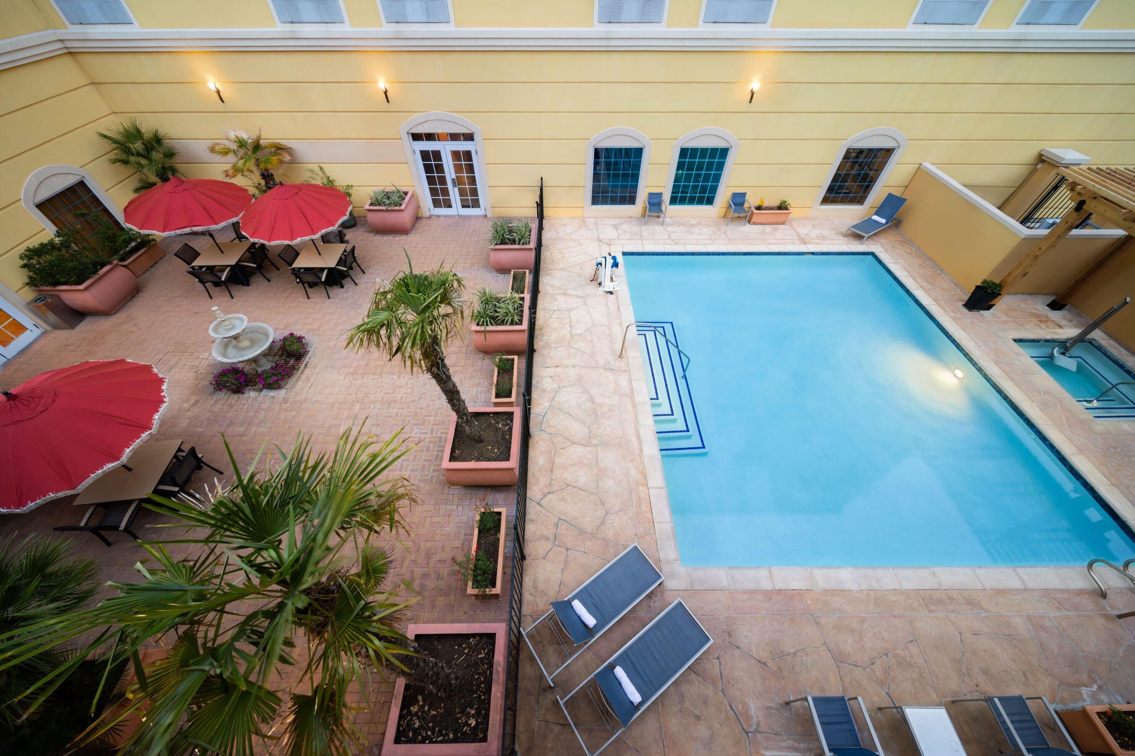 Photo - La Quinta Inn & Suites by Wyndham San Antonio Medical Ctr NW