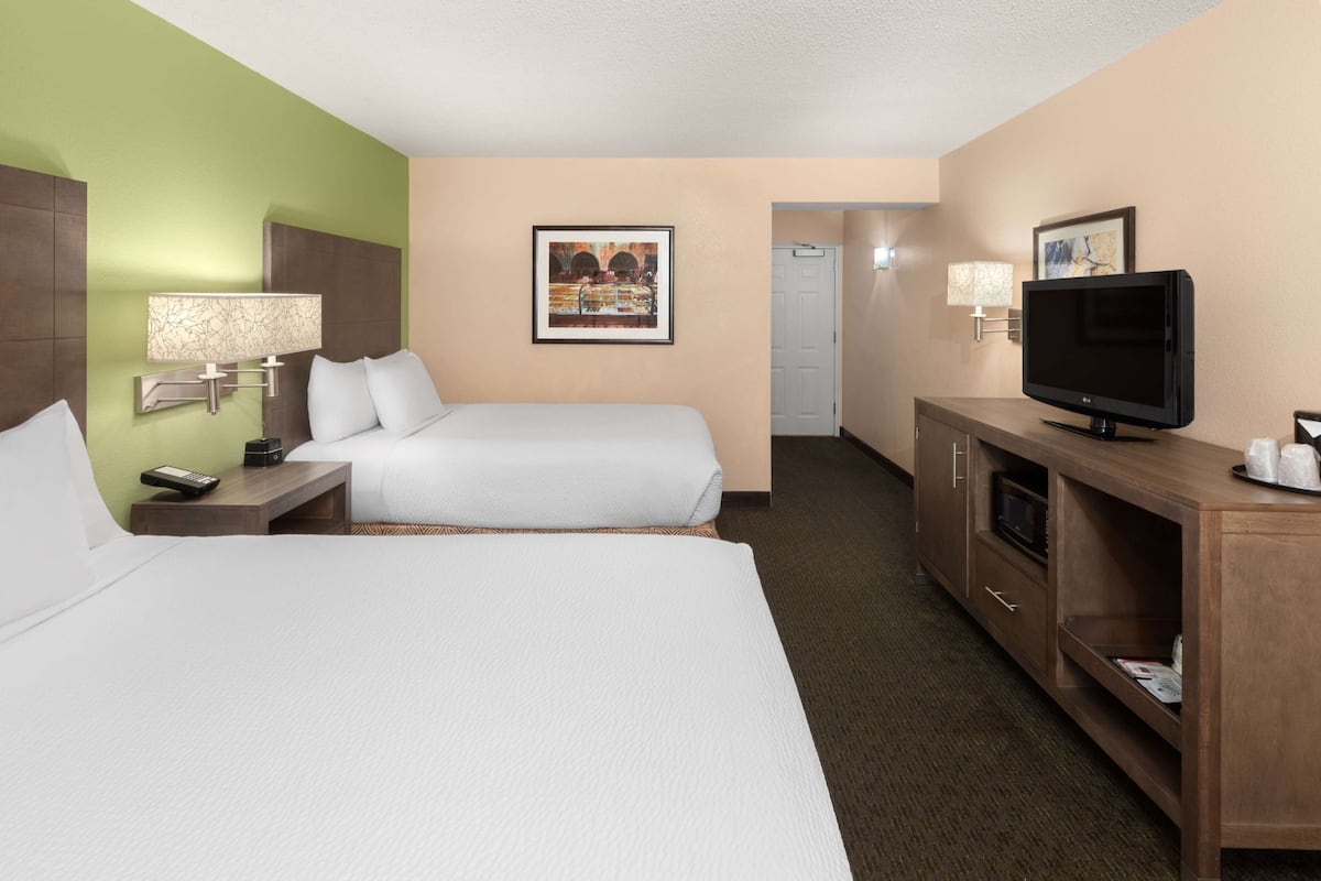 Premium bedding, pillow-top beds, in-room safe, desk