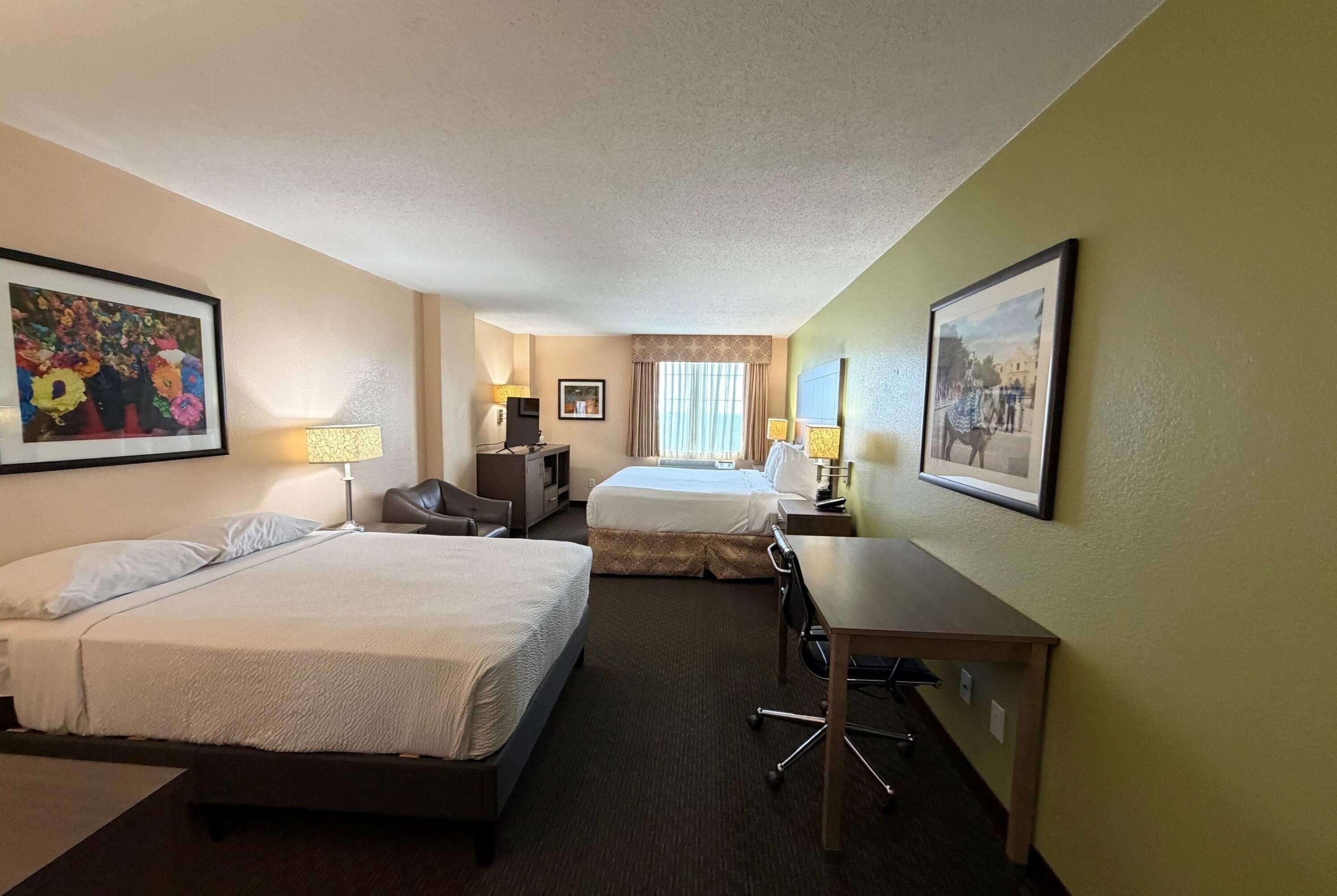 1 King Bed and 1 Full Bed, City View, Non-Smoking
