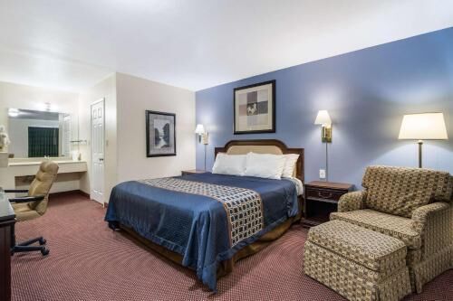 Down comforters, individually decorated, individually furnished, desk