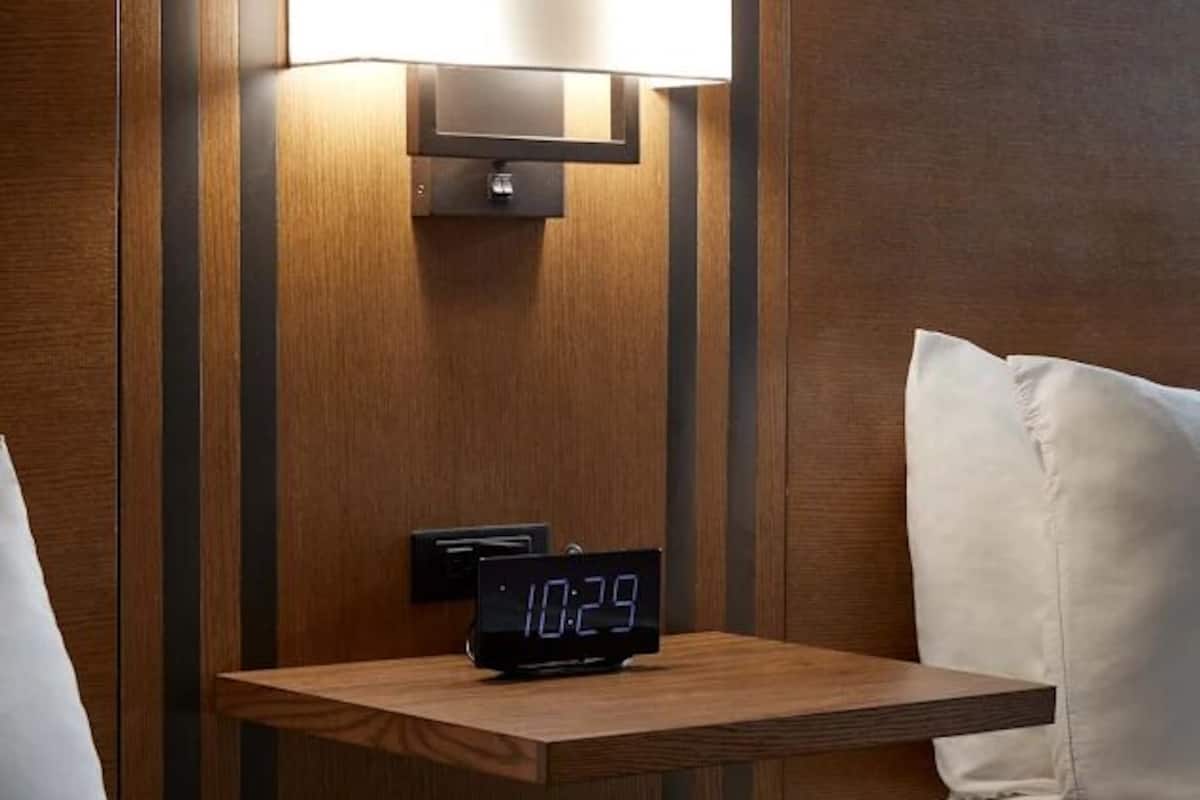 基础客房 | 办公桌、遮光窗帘、熨斗/熨衣板、免费 WiFi