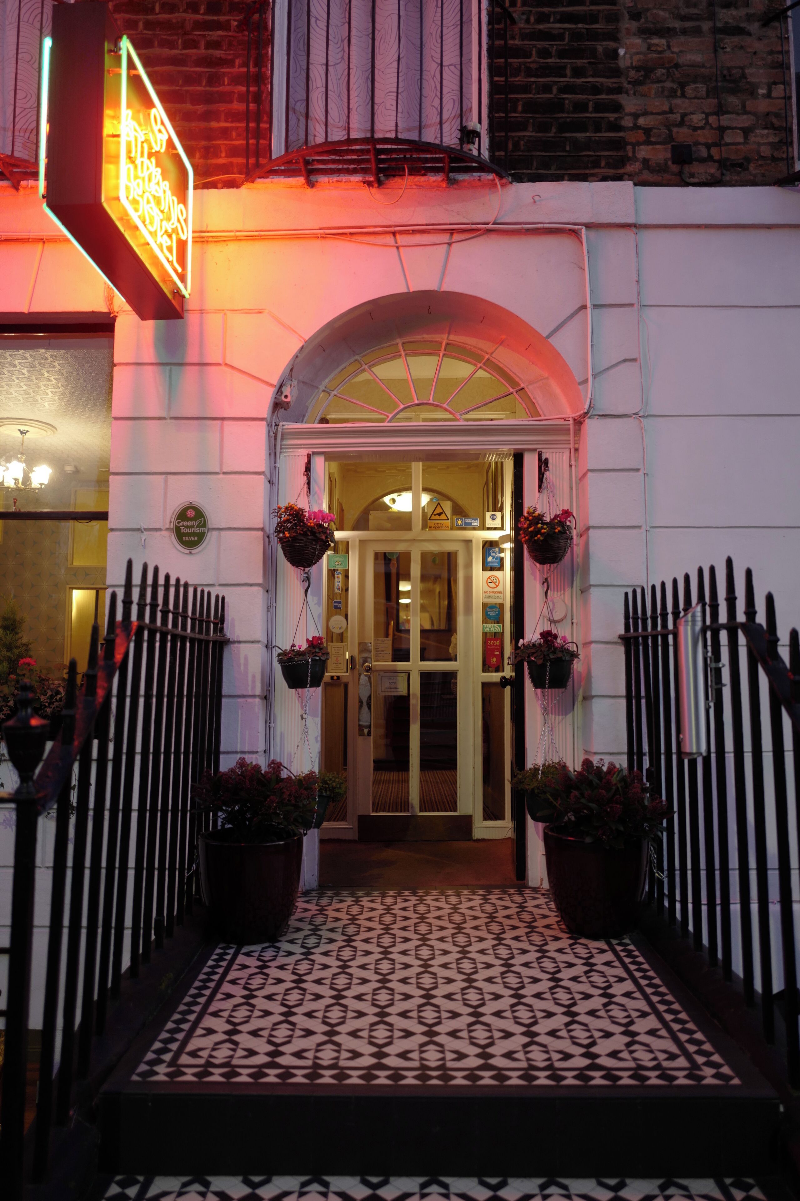 Photo - St Athans Hotel