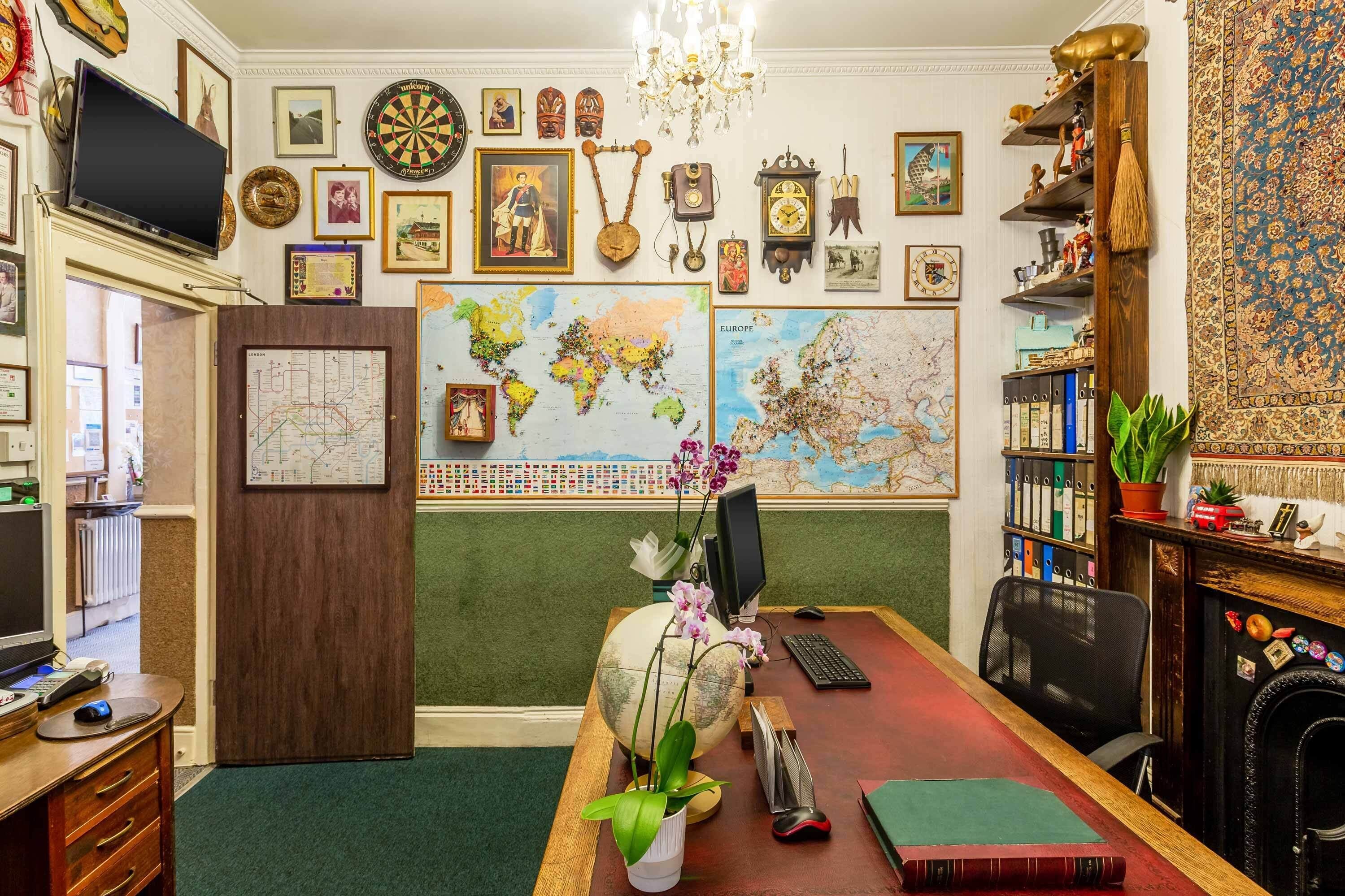 Top floor double and single room with private bathroom | Individually decorated, individually furnished, blackout drapes