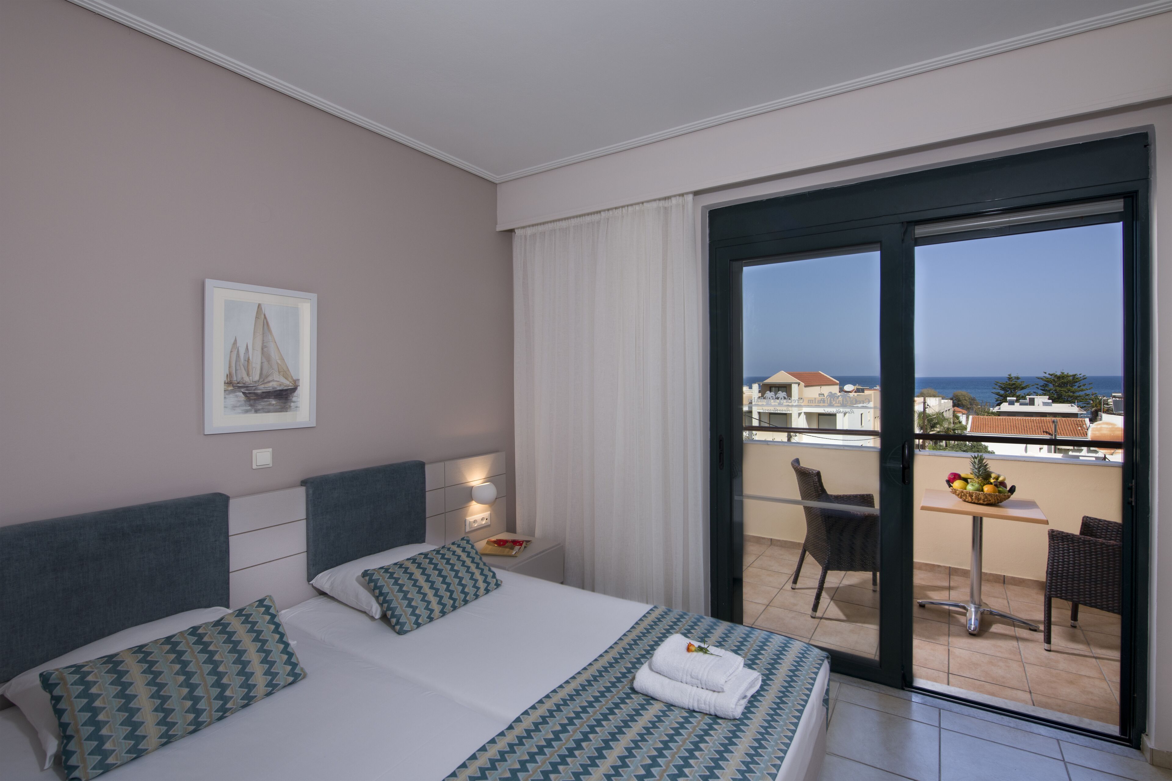 Estudio | 10 habitaciones y sábanas de algodón egipcio 