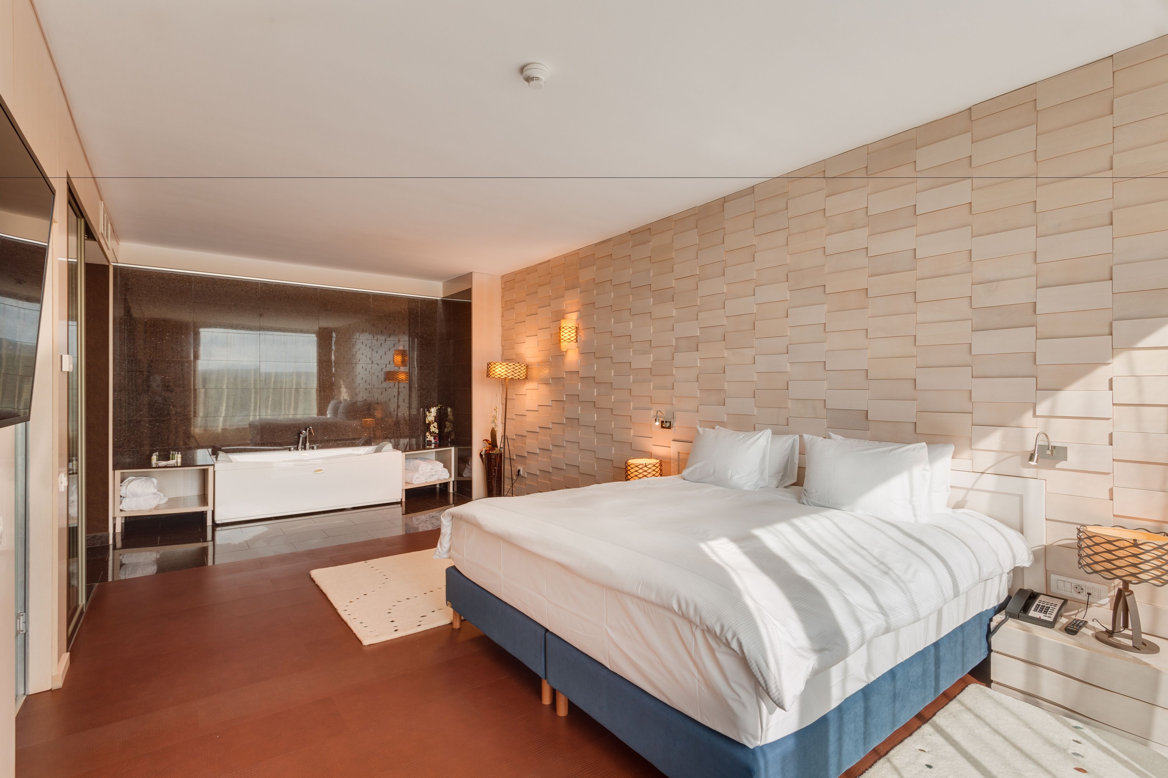 presidential suite, 1 king bed, non smoking | minibar, in-room safe, desk, blackout curtains