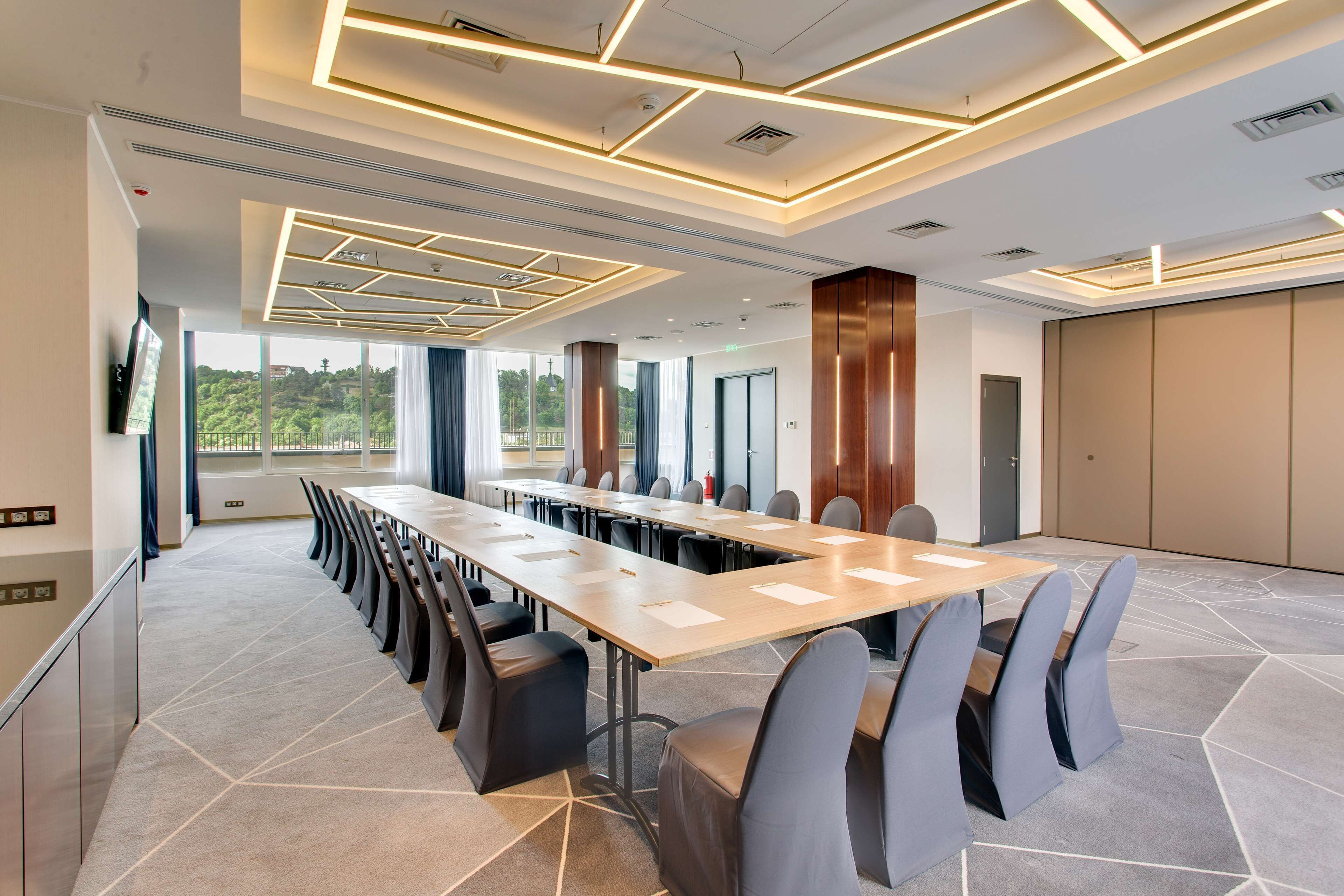 Foto - DoubleTree by Hilton Hotel Cluj - City Plaza