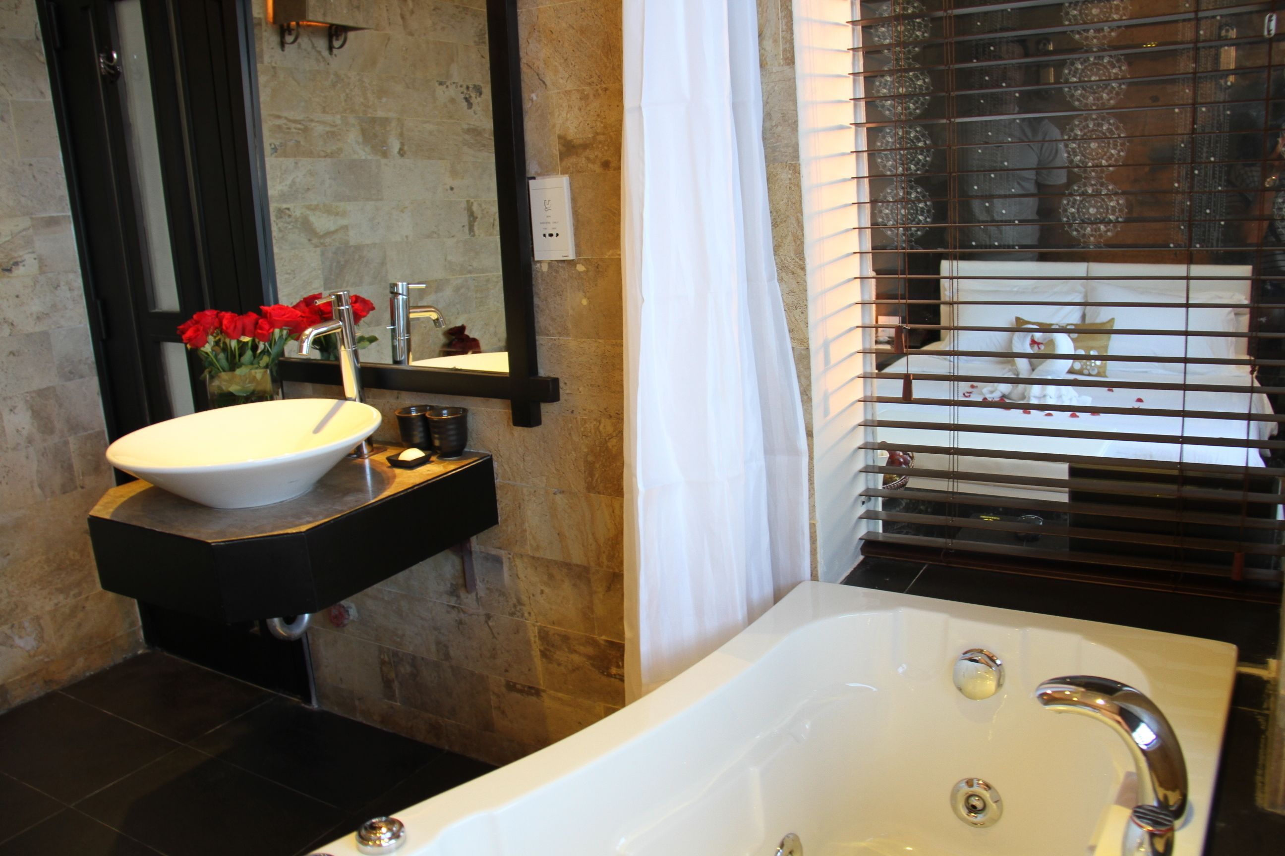 romantic room | bathroom | combined shower/bathtub, deep-soaking bathtub, hair dryer, bathrobes