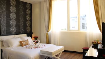 Minibar, in-room safe, desk, blackout curtains