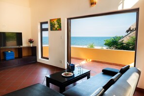 Villa, 3 Bedrooms | Living area