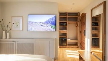 Caja de seguridad en la habitación, escritorio y wifi gratis