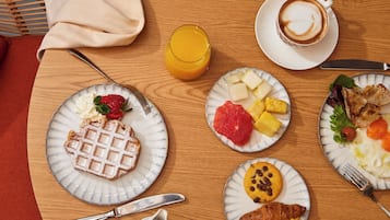 Desayuno buffet todos los días (con cargo)