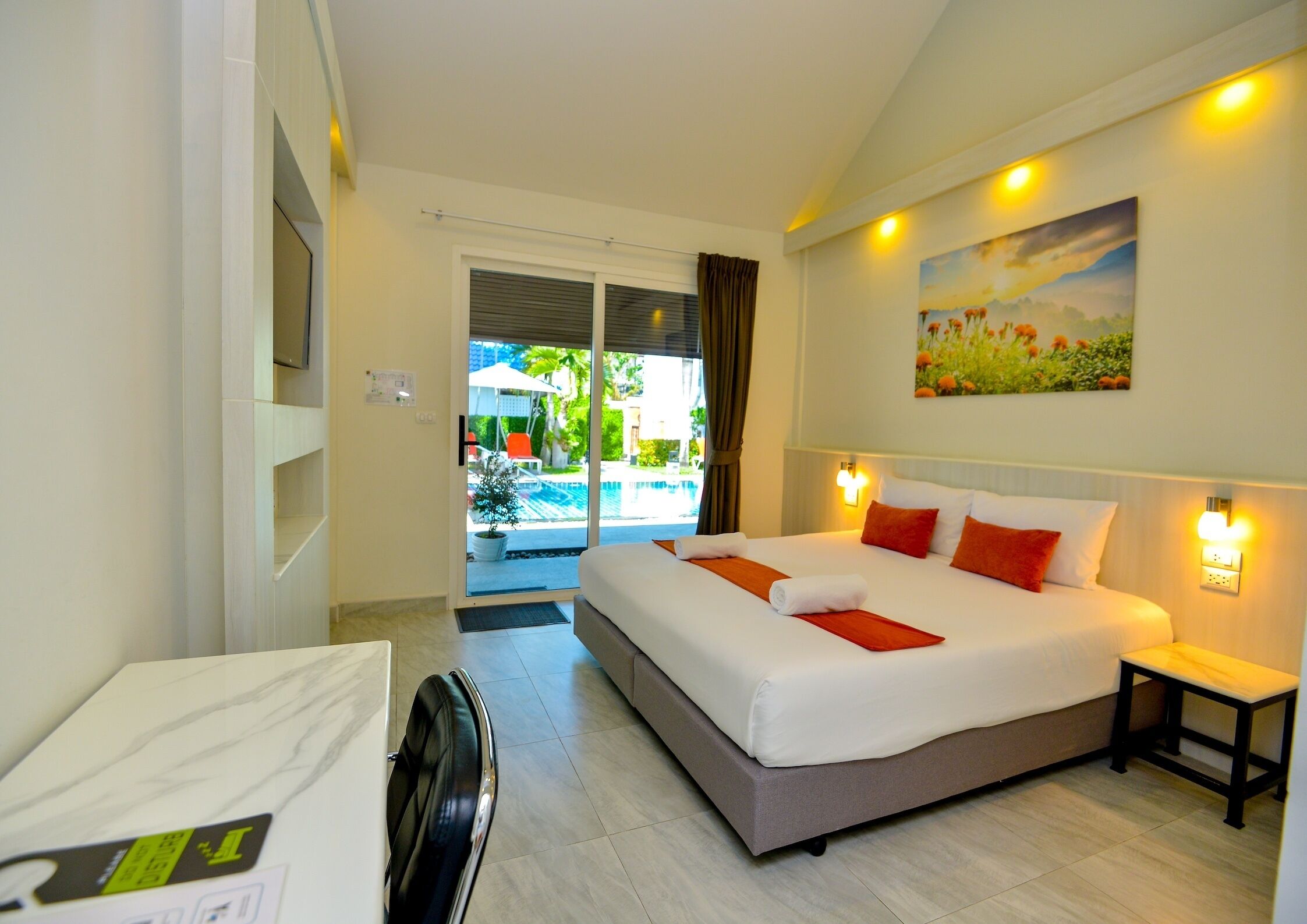 Photo - Phuket Airport Hotel