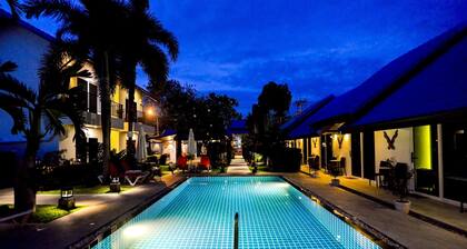 Phuket Airport Hotel