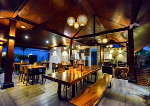Restaurant - Phuket Airport Hotel (Sa Khu)