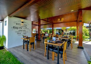 Restaurant - Phuket Airport Hotel (Sa Khu)