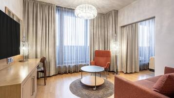 Literie hypoallergénique, minibar, coffres-forts dans les chambres