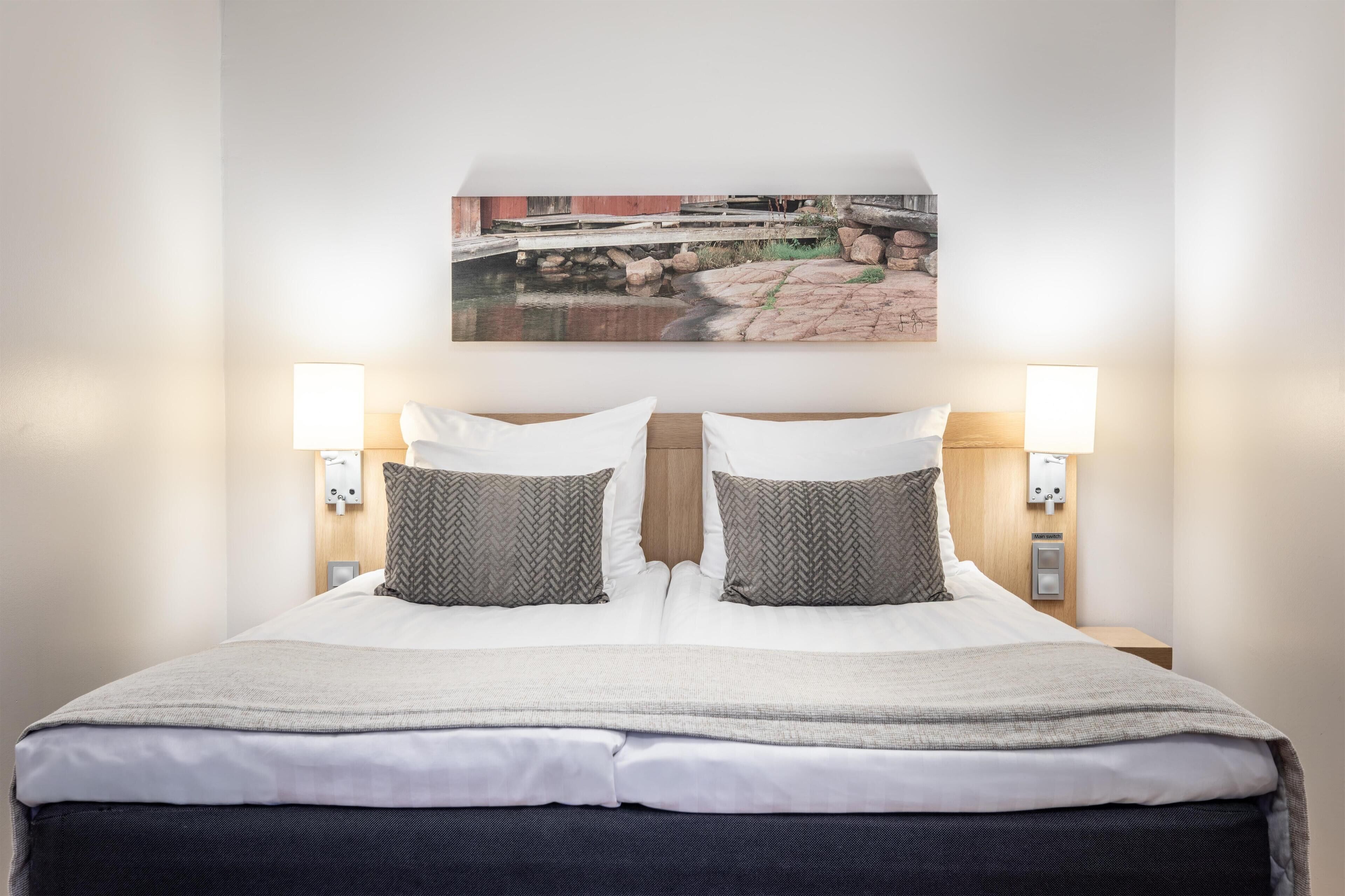 Superior Room (Plus) | Hypo-allergenic bedding, minibar, in-room safe, desk