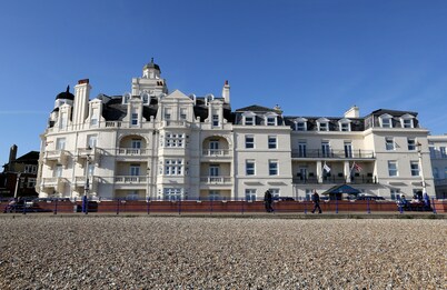 Shore View Hotel