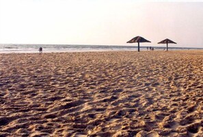 Beach nearby, beach bar