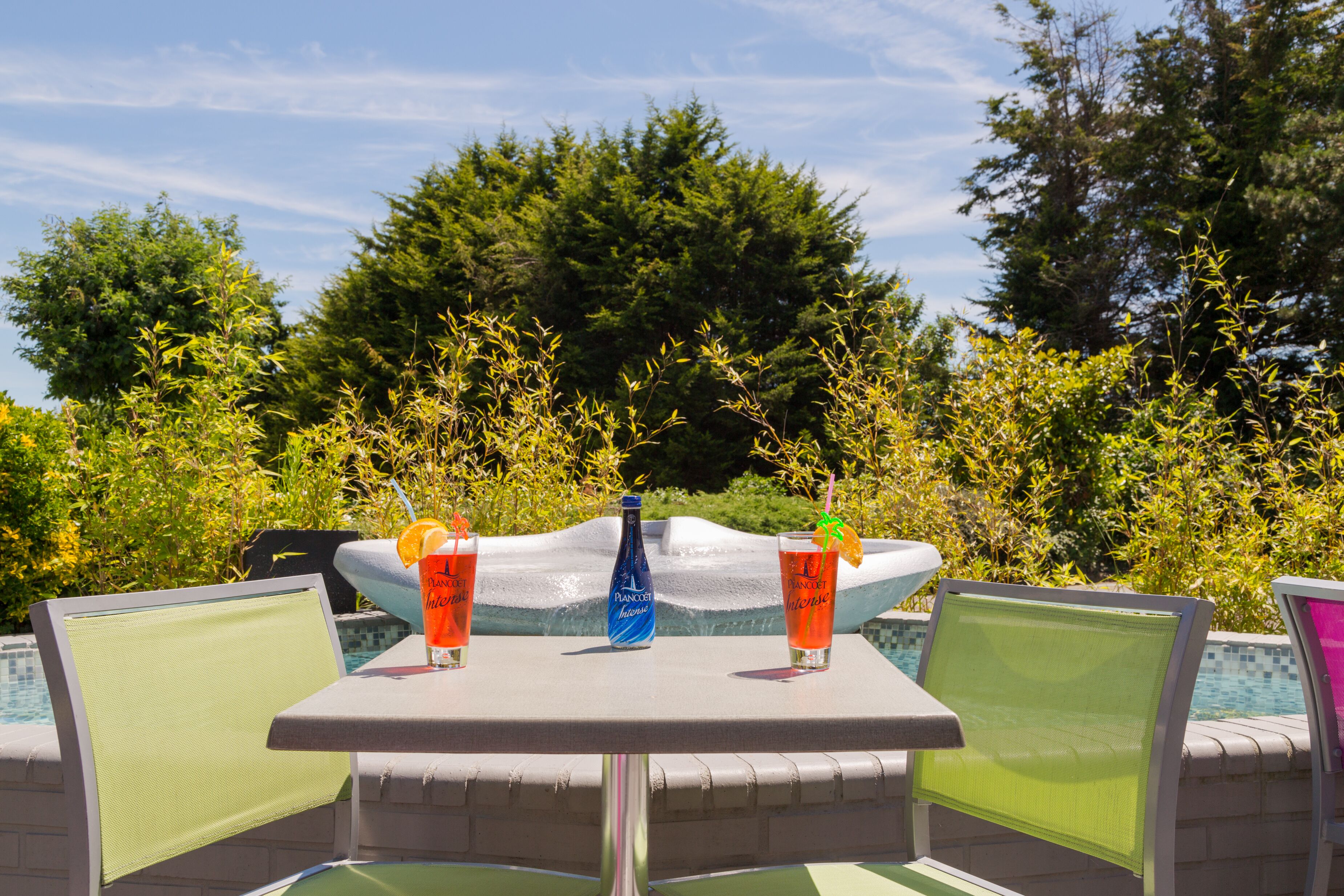 Se sirven comidas, cenas y cocina francesa 