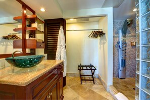 Bathroom shower - Frangipani Resort (West End Village)