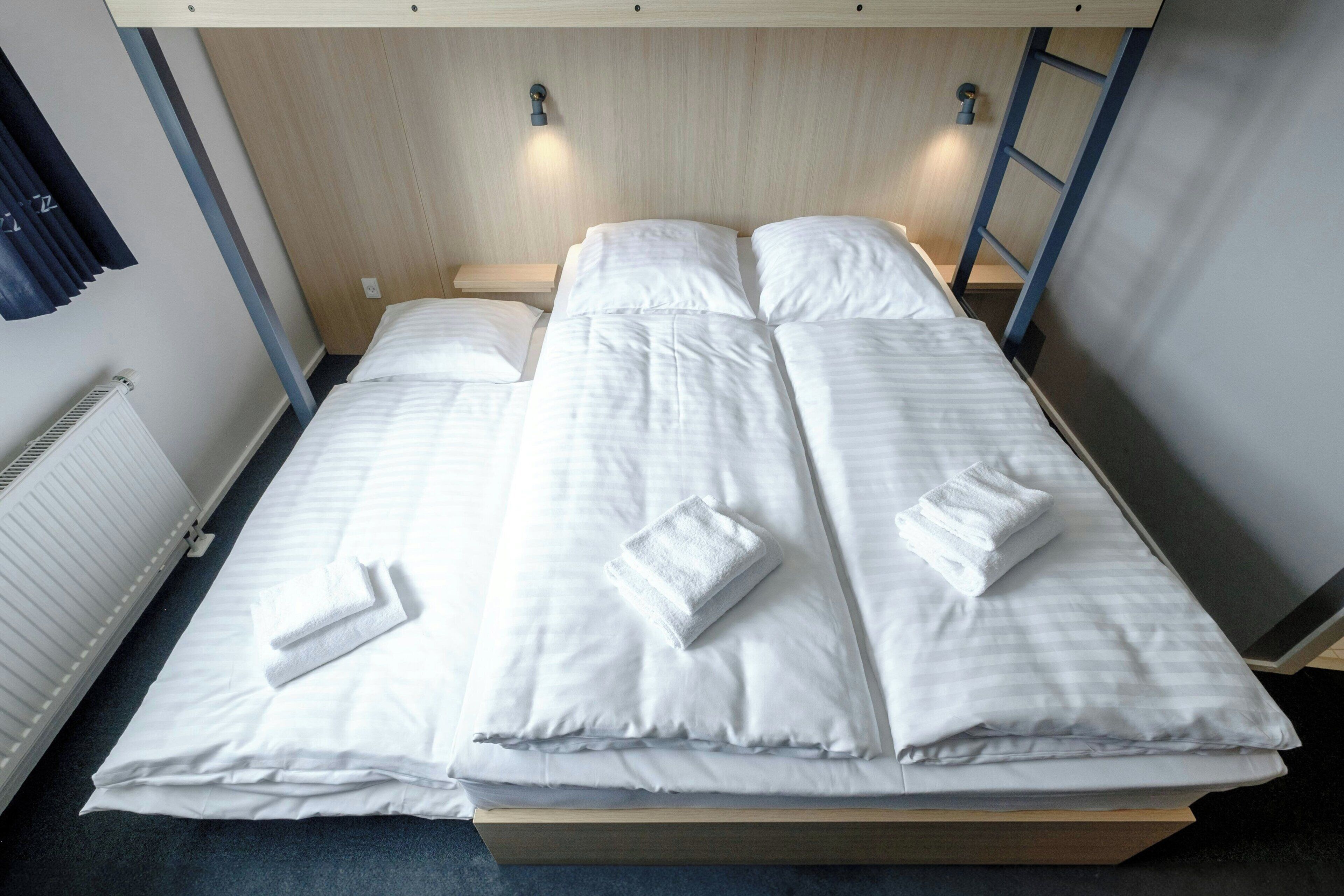 1 bedroom, desk, iron/ironing board, cots/infant beds