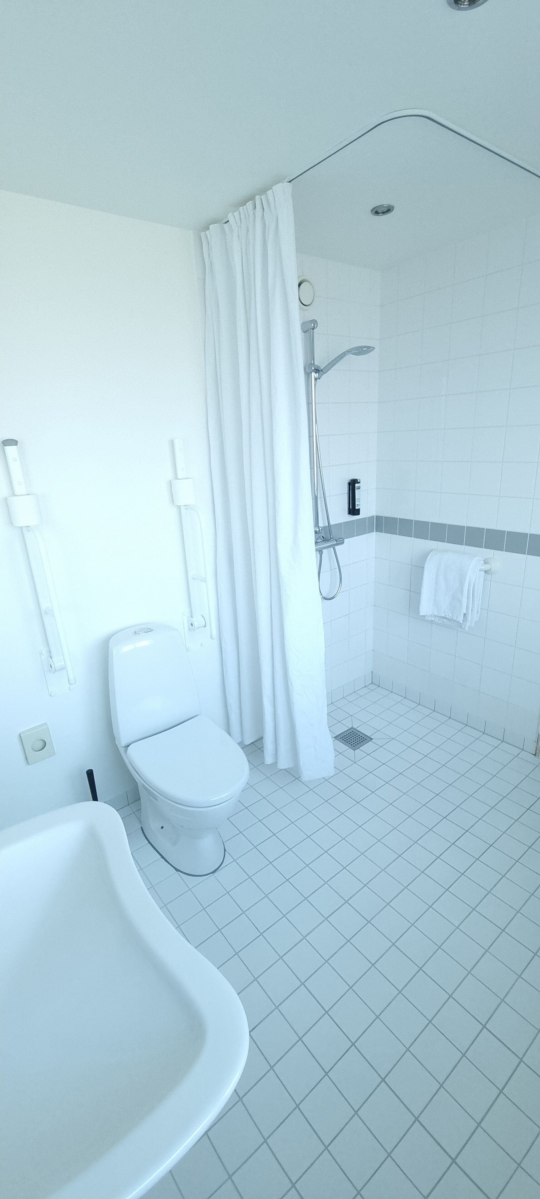 double room, accessible | bathroom | shower, hair dryer, towels