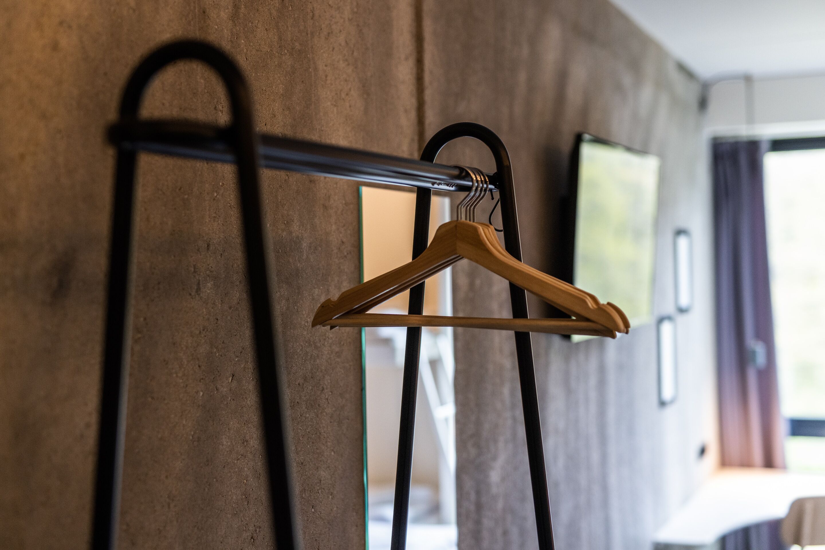 comfort room | hypo-allergenic bedding, desk, laptop workspace, soundproofing