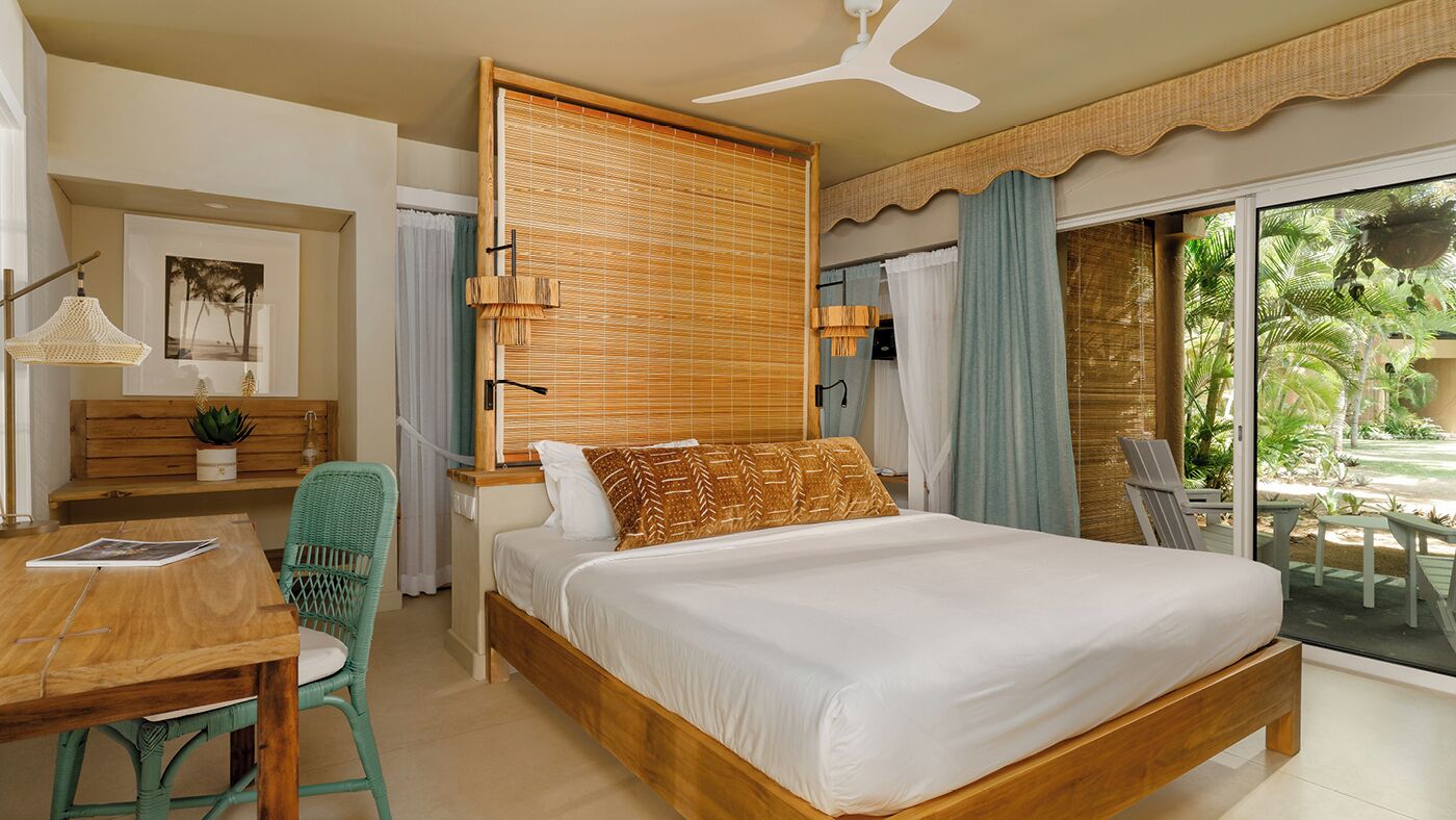 Superior Room | Minibar, in-room safe, soundproofing, iron/ironing board