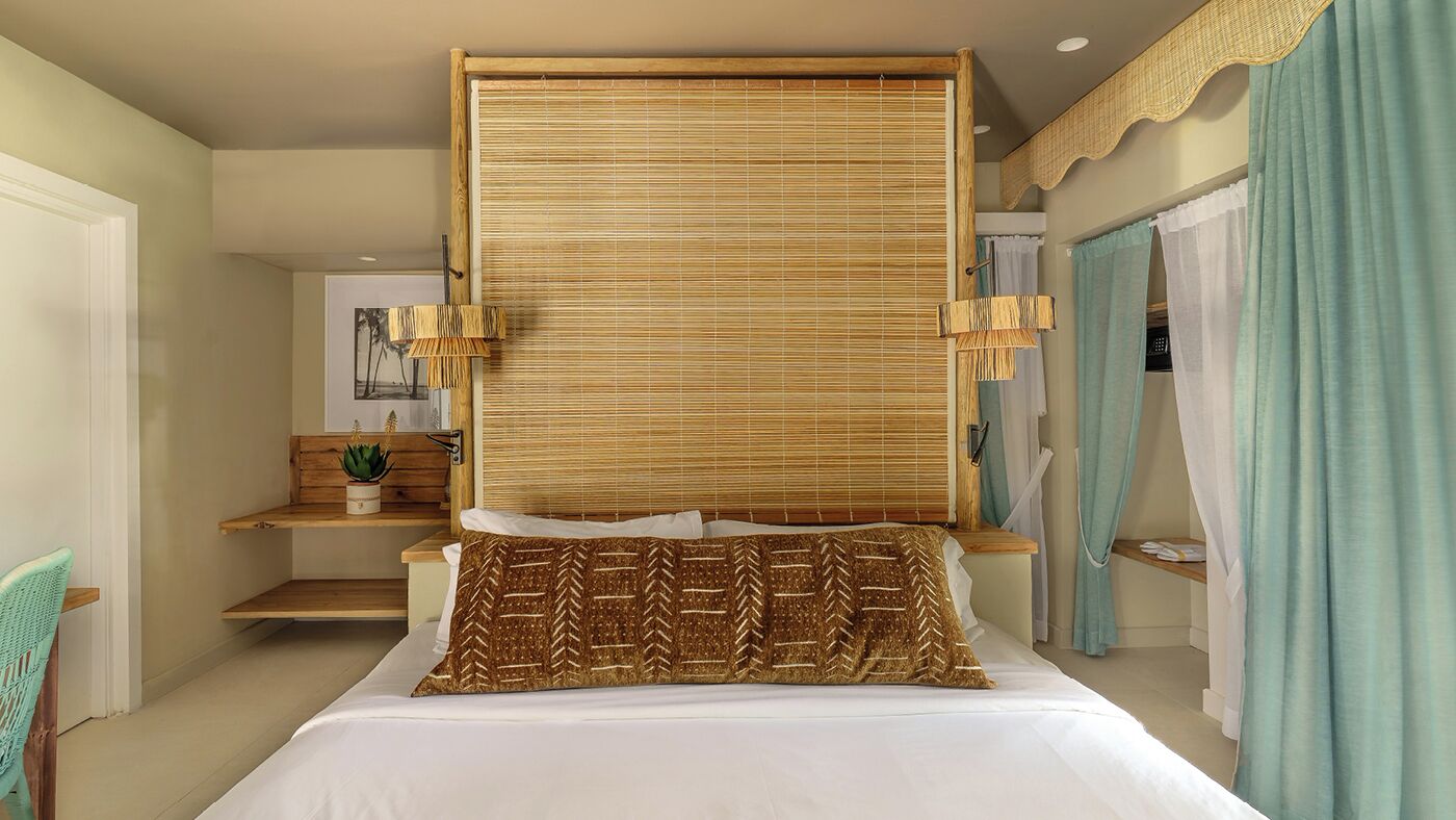 Minibar, in-room safe, soundproofing, iron/ironing board
