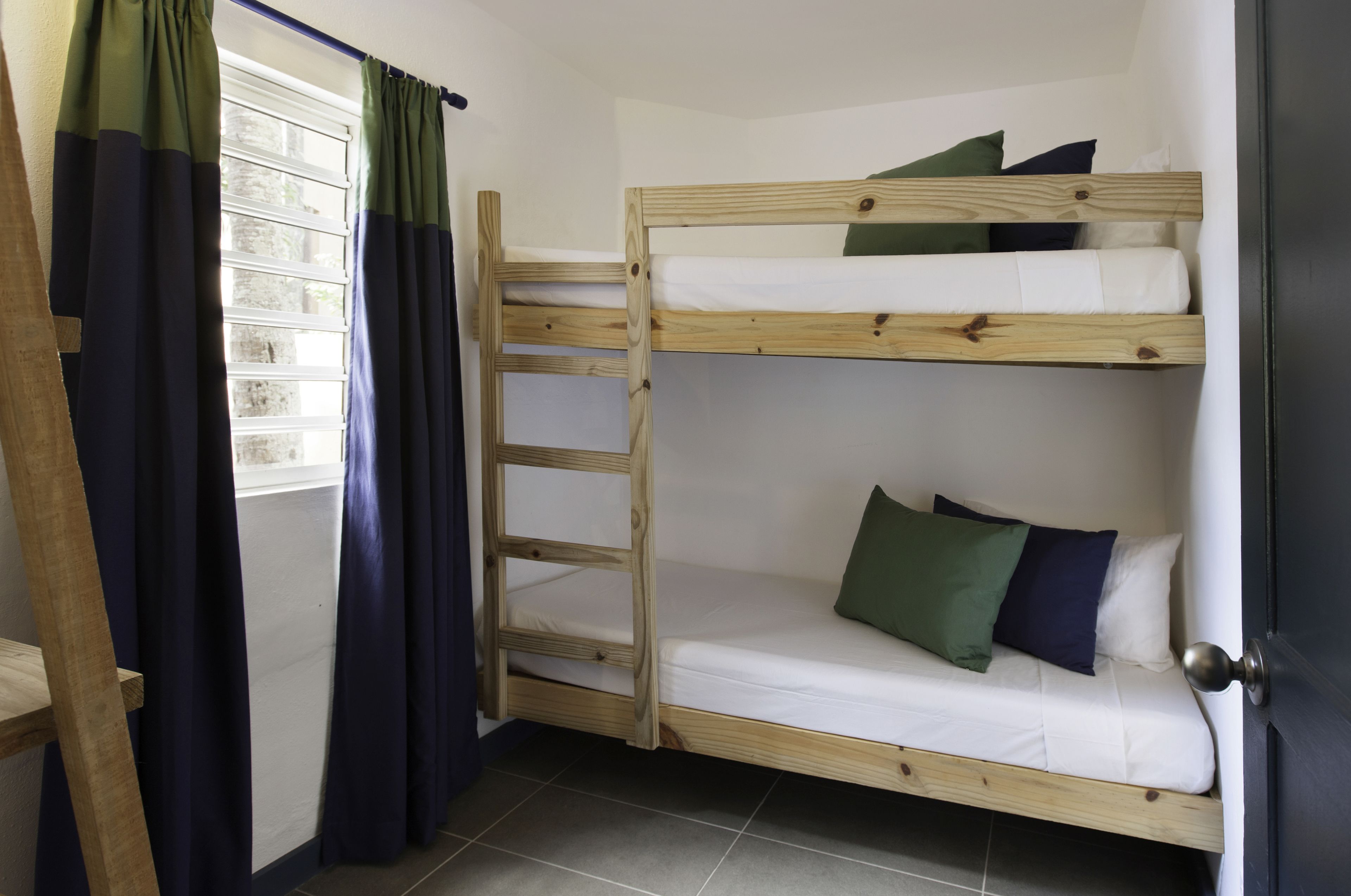 minibar, in-room safe, soundproofing, iron/ironing board