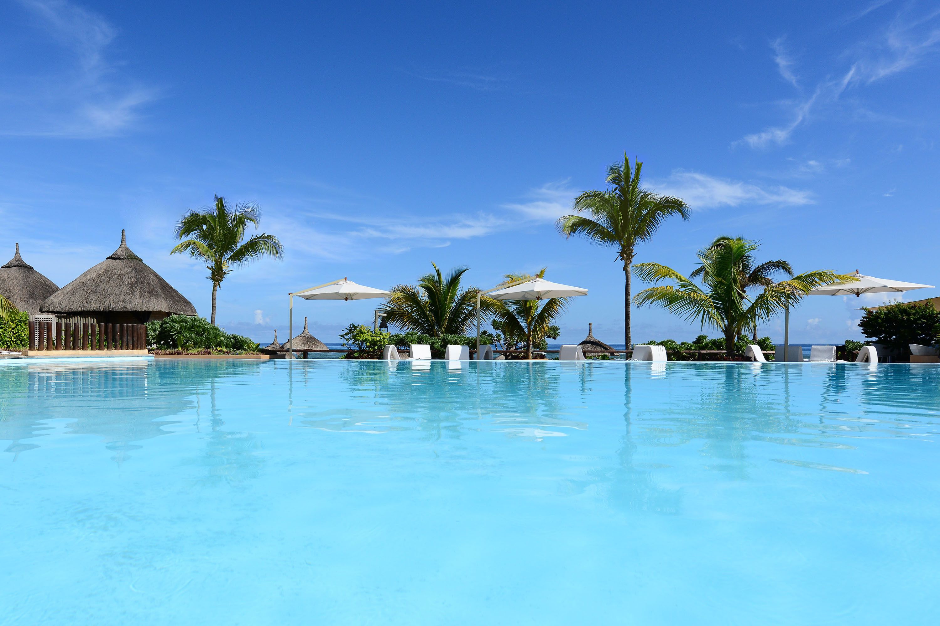outdoor pool, pool umbrellas