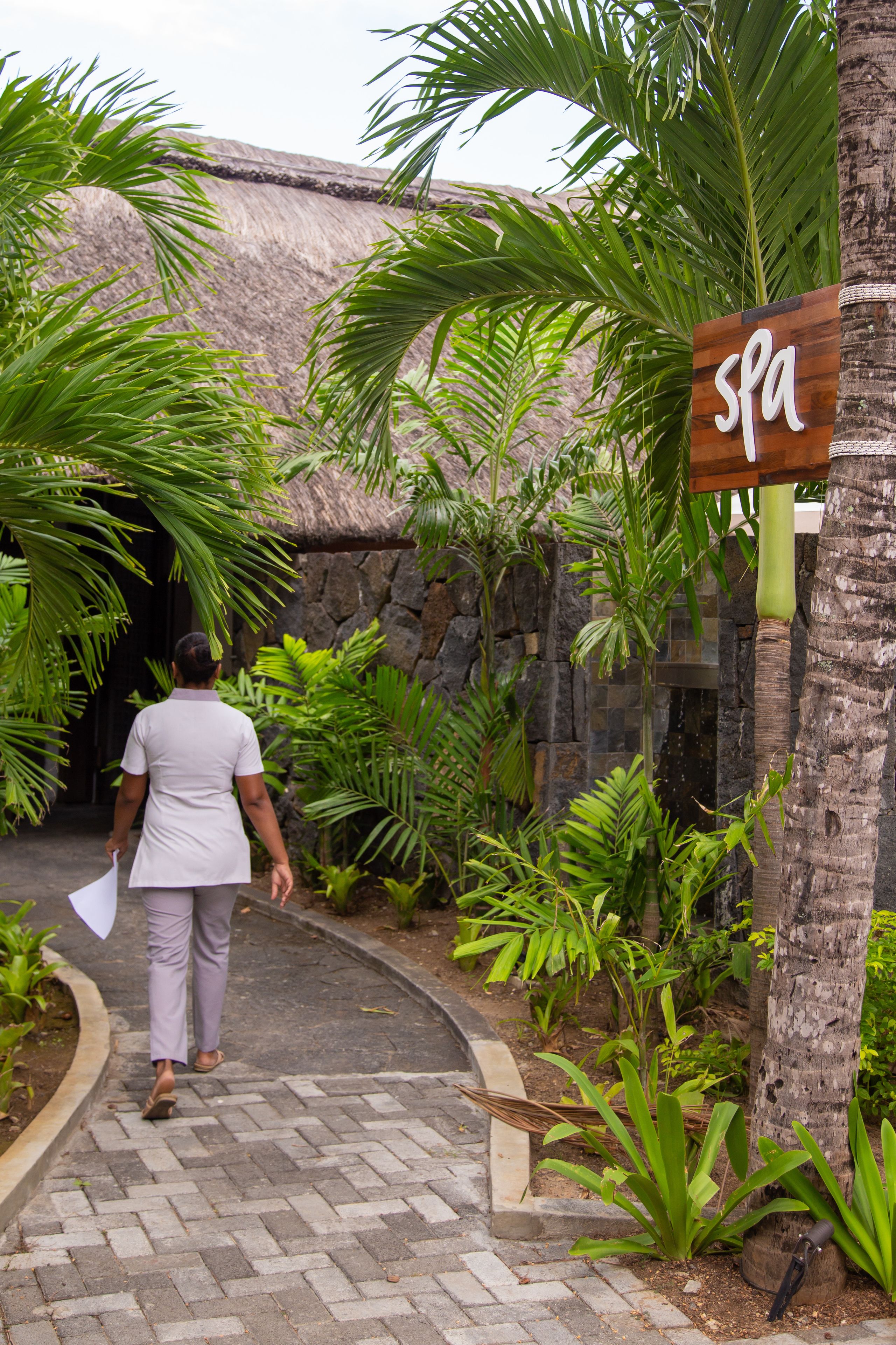 couples treatment room(s), body treatments, body wraps, body scrubs