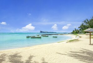Beach nearby, beach towels, snorkelling, kayaking - Coin de Mire Attitude (Cap Malheureux)