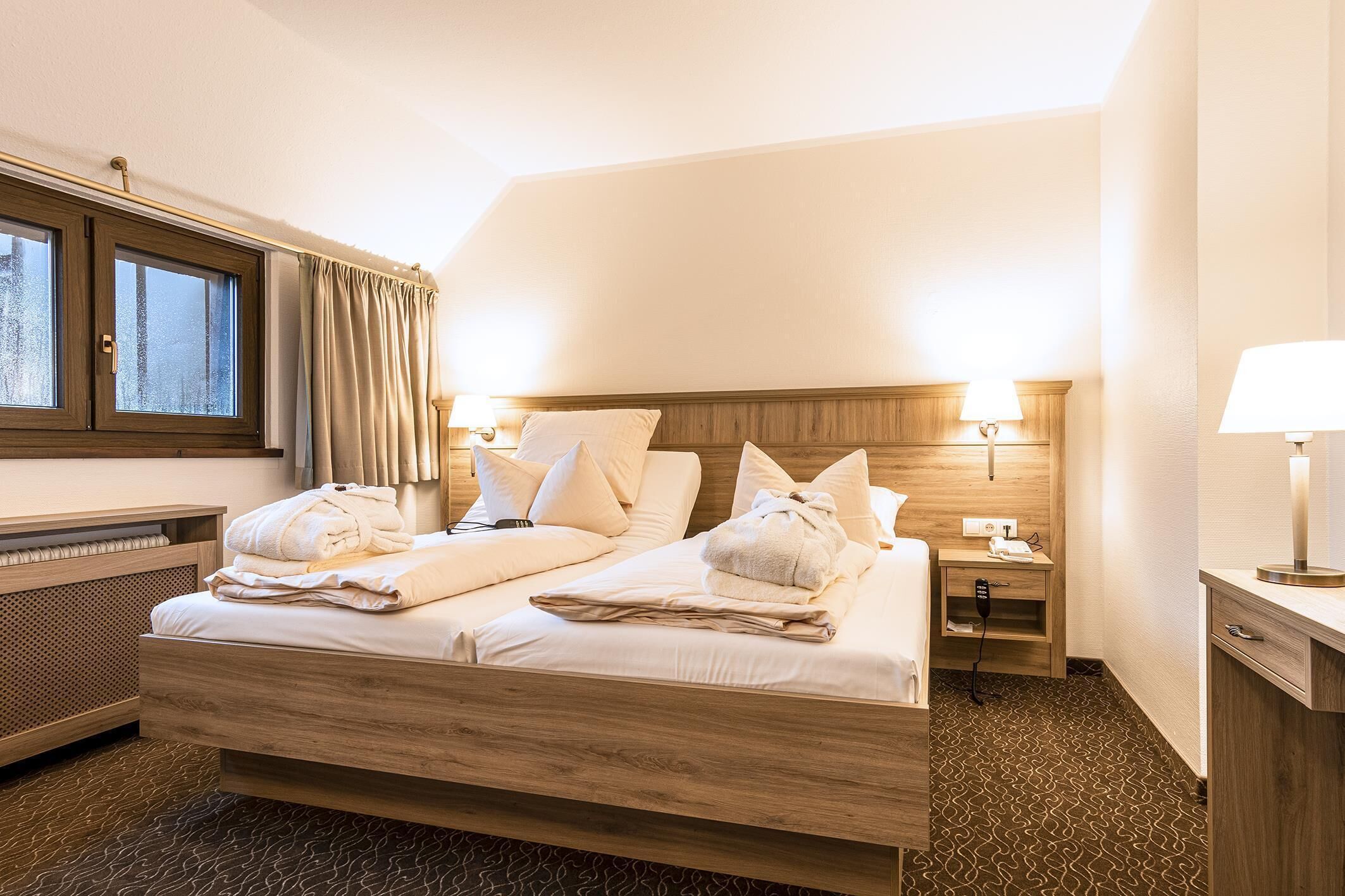 Allergikerbettwaren, Zimmersafe, Schreibtisch