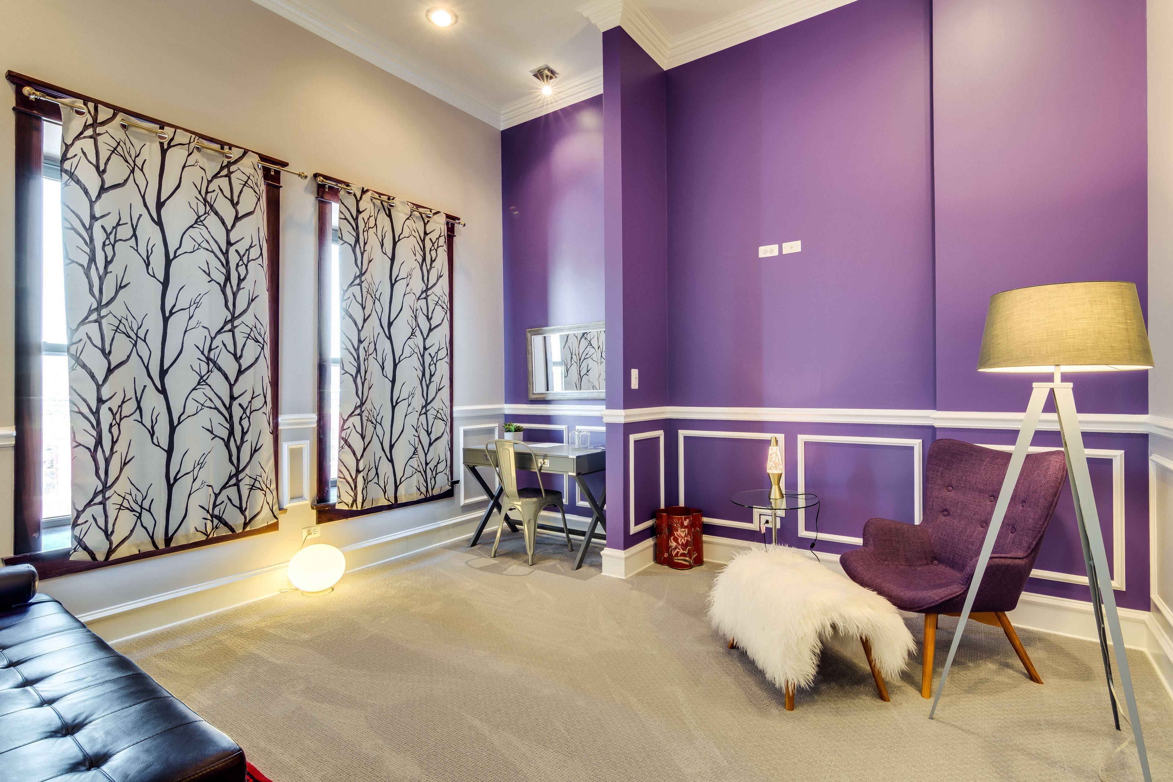 premium bedding, pillow-top beds, desk, free wifi