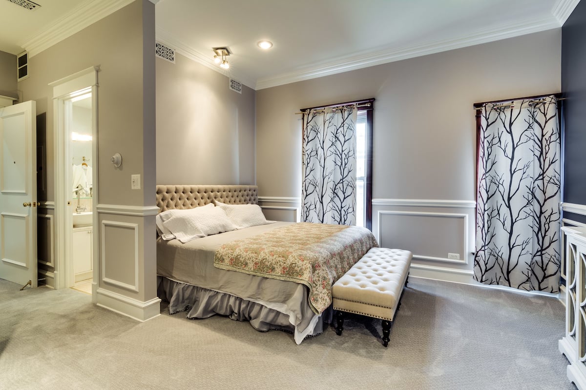 1 bedroom, premium bedding, pillow-top beds, desk