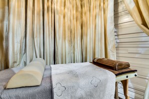 Luxe beddengoed, pillowtop-bedden, een bureau, gratis wifi