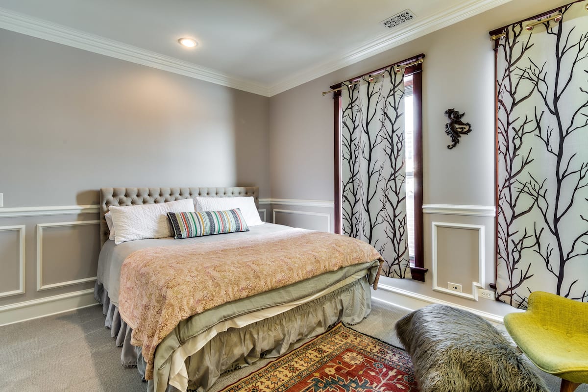 1 bedroom, premium bedding, pillow-top beds, desk