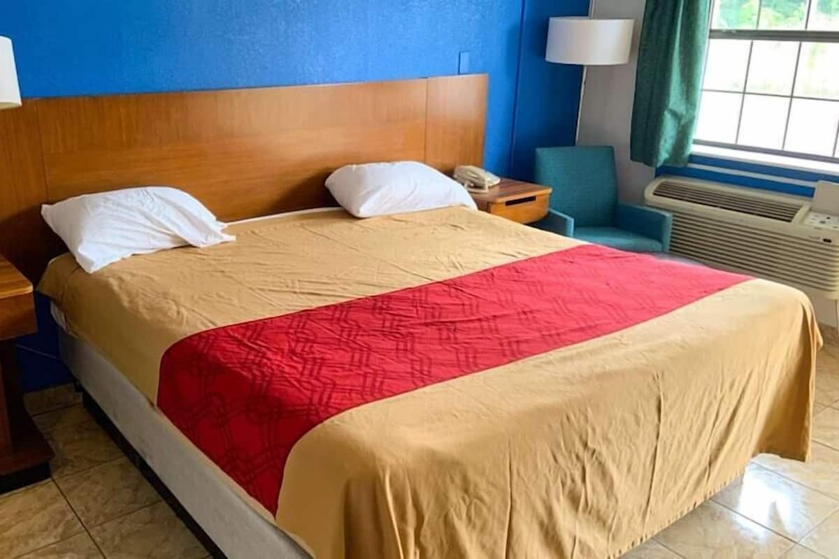 Iron/ironing board (on request), free WiFi, alarm clocks, bed sheets
