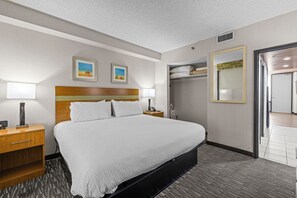 Deluxe Room, 1 King Bed with Sofa bed, Balcony, Ocean View | In-room safe, laptop workspace, blackout drapes, iron/ironing board