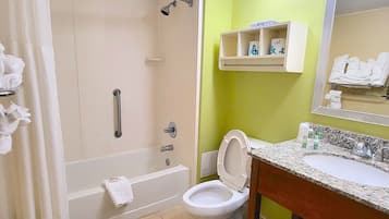 Suite, 1 King Bed with Sofa bed, Balcony, Ocean View | Bathroom