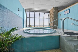 Bathtub spa indoor