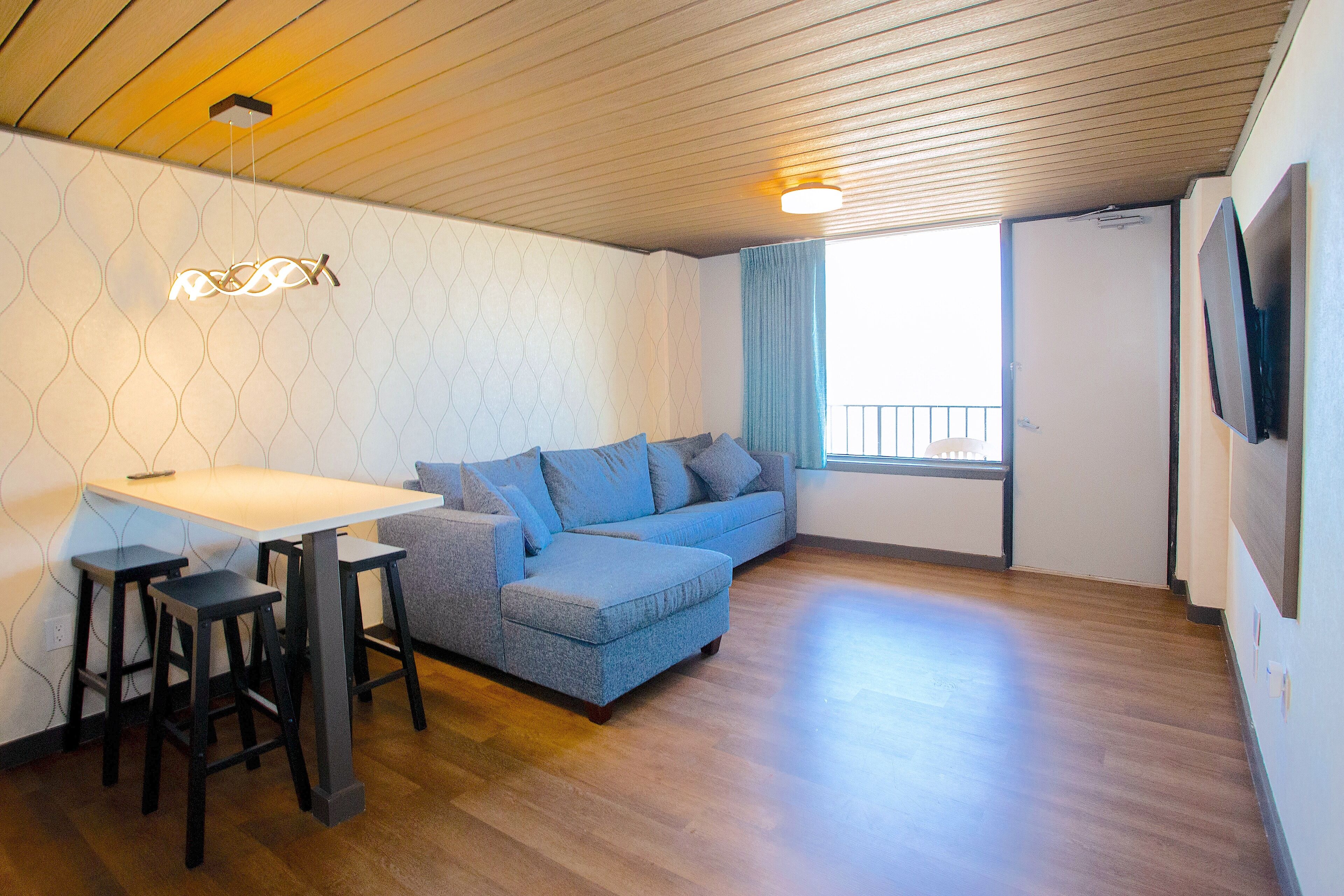 deluxe room, 1 king bed with sofa bed, balcony, ocean view | private kitchen | mini-fridge, microwave, oven, stovetop