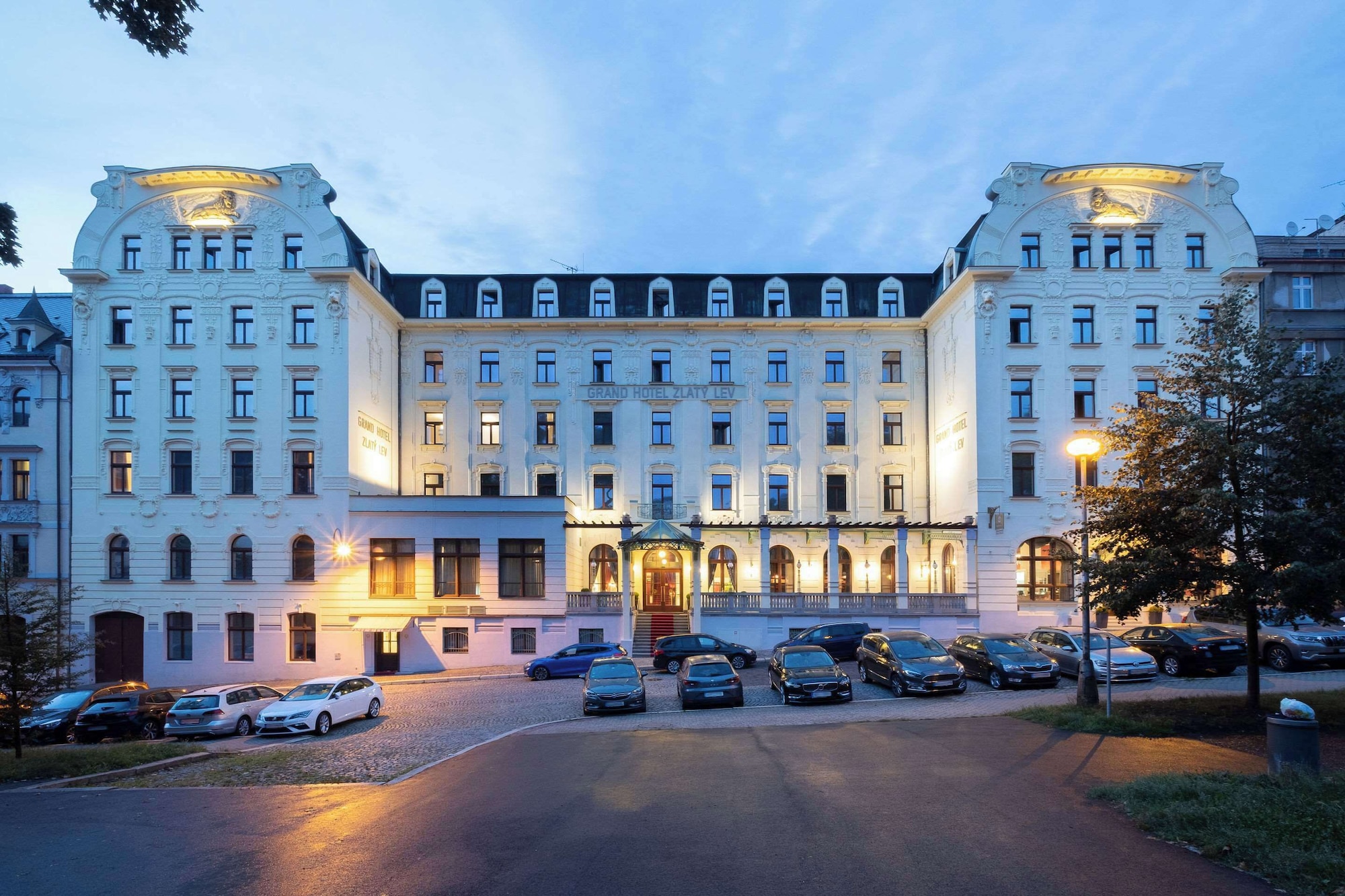 4 Star Hotels