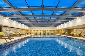 Indoor pool - Four Points by Sheraton Shanghai, Daning (Shanghai)