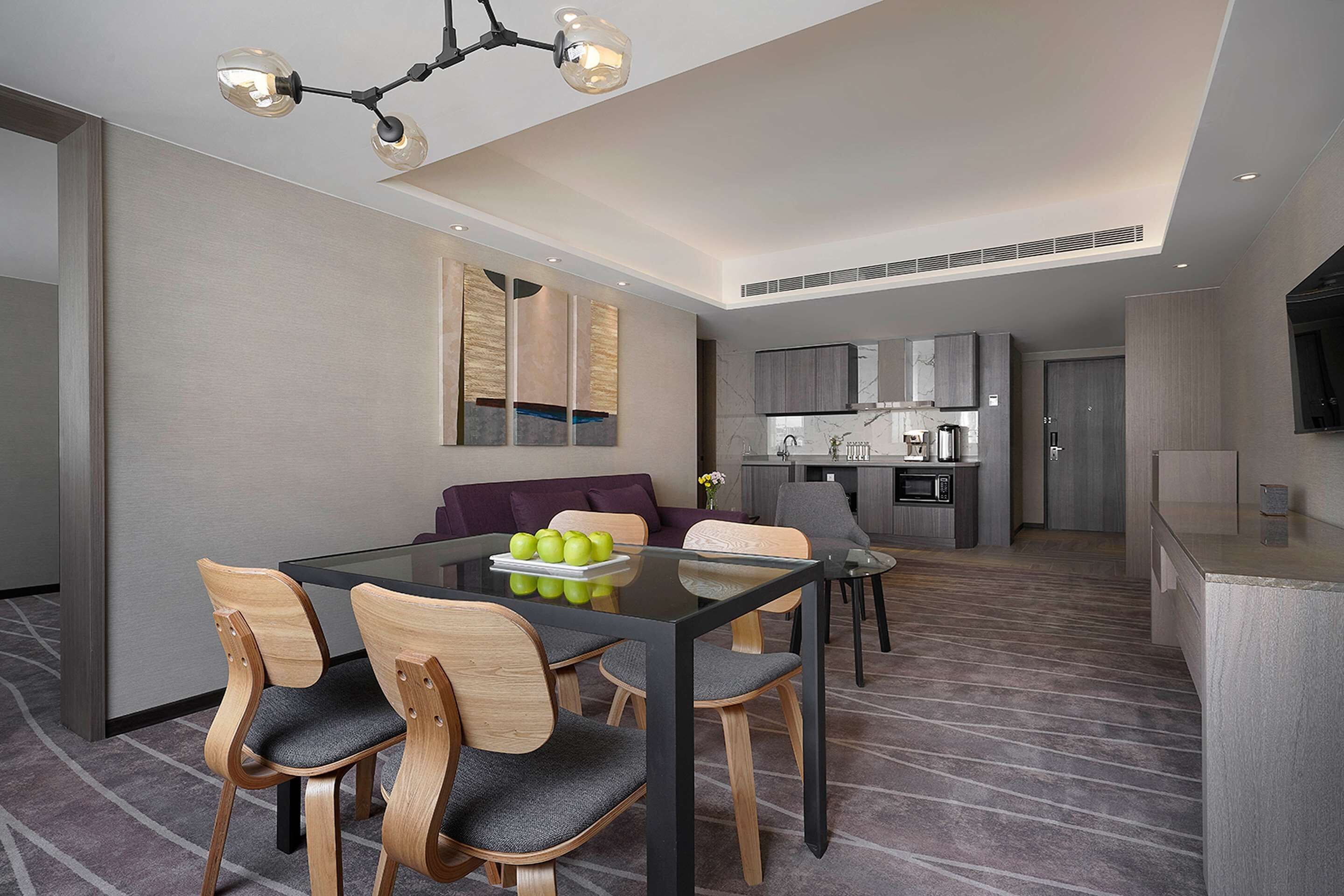 in-room safe, desk, laptop workspace, blackout curtains