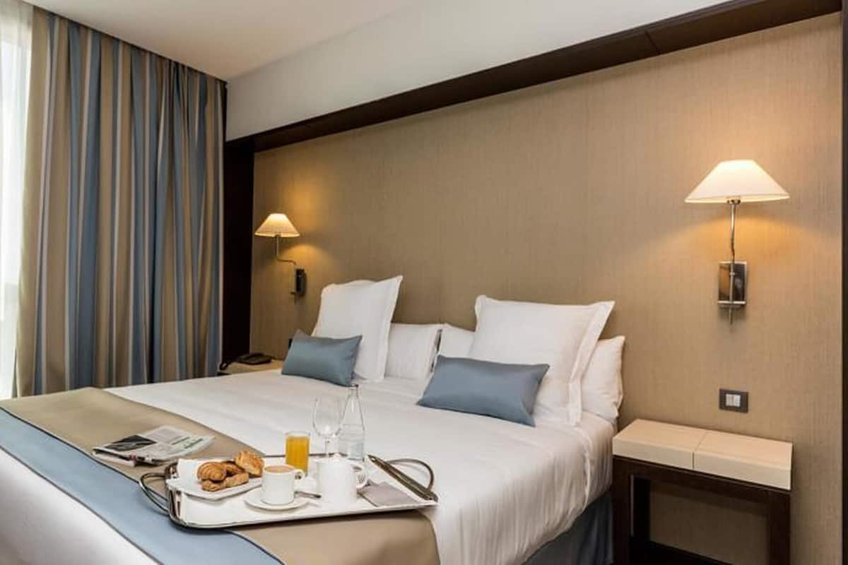 Minibar, in-room safe, desk, blackout drapes