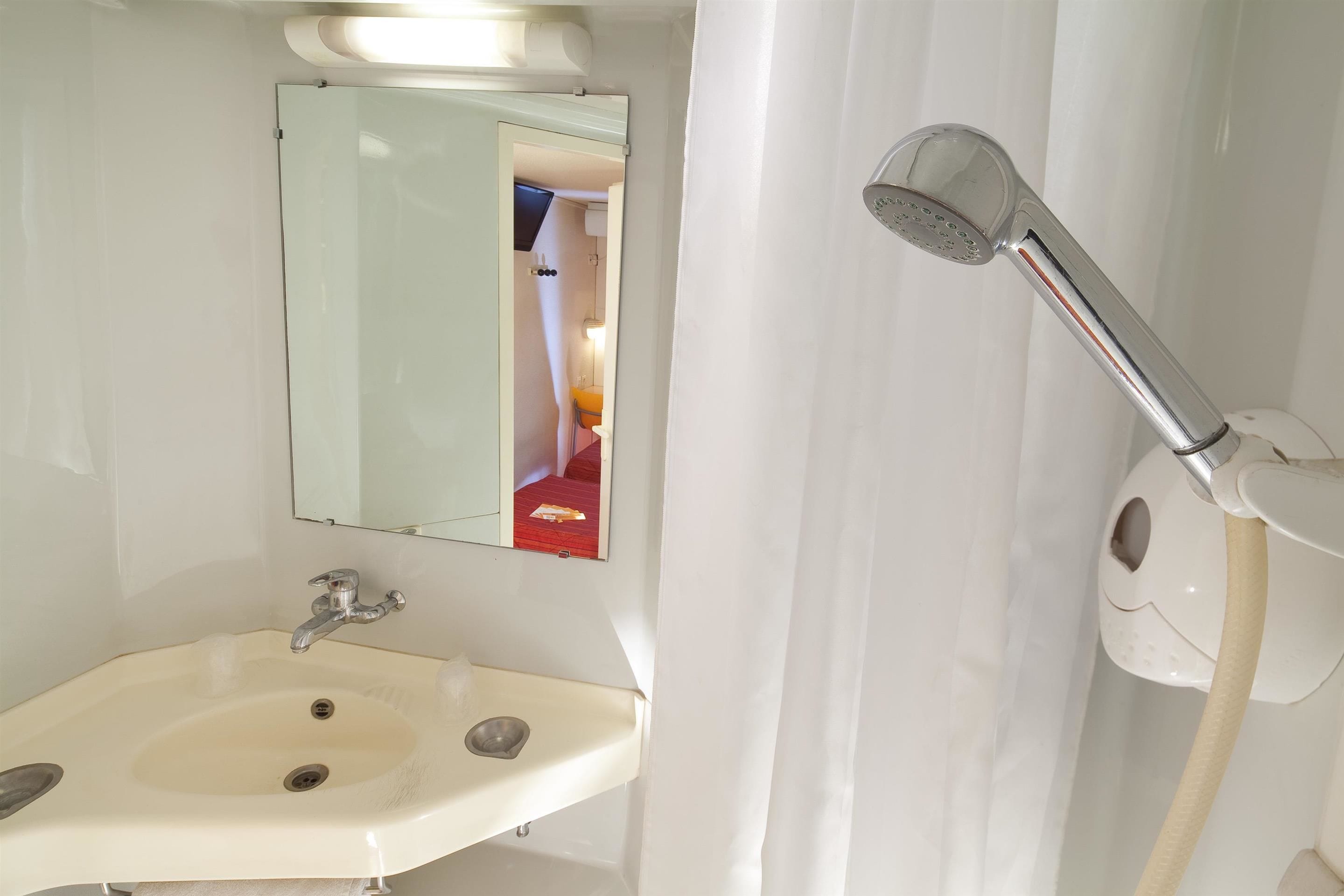 Photo - Premiere Classe Le Blanc Mesnil